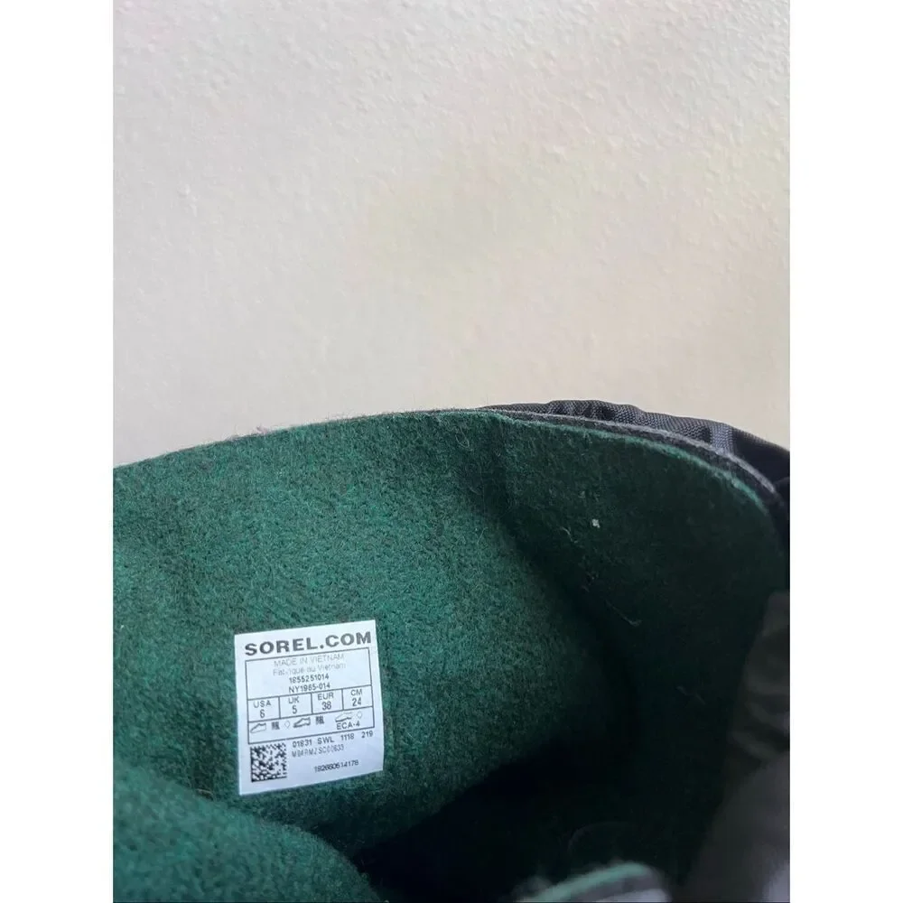 SOREL Flurry Snow Boot - Kids' size 6